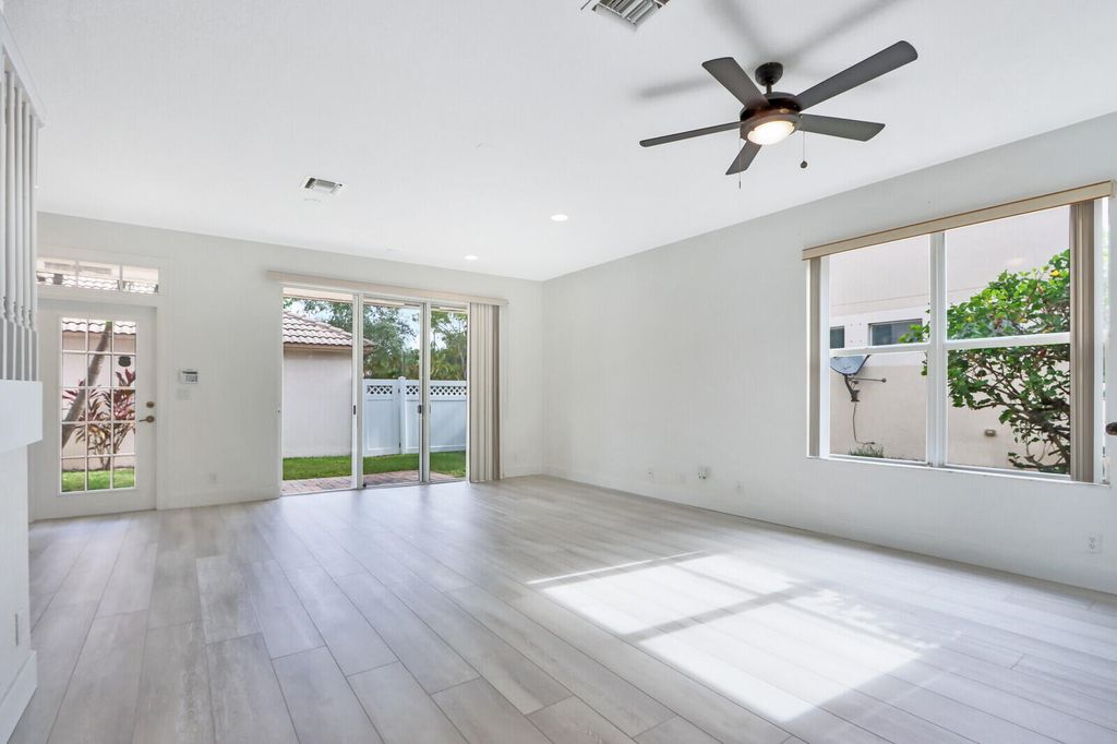 Photo of 8021 Murano Circle, Palm Beach Gardens, FL 33418 (MLS # B26018362)
