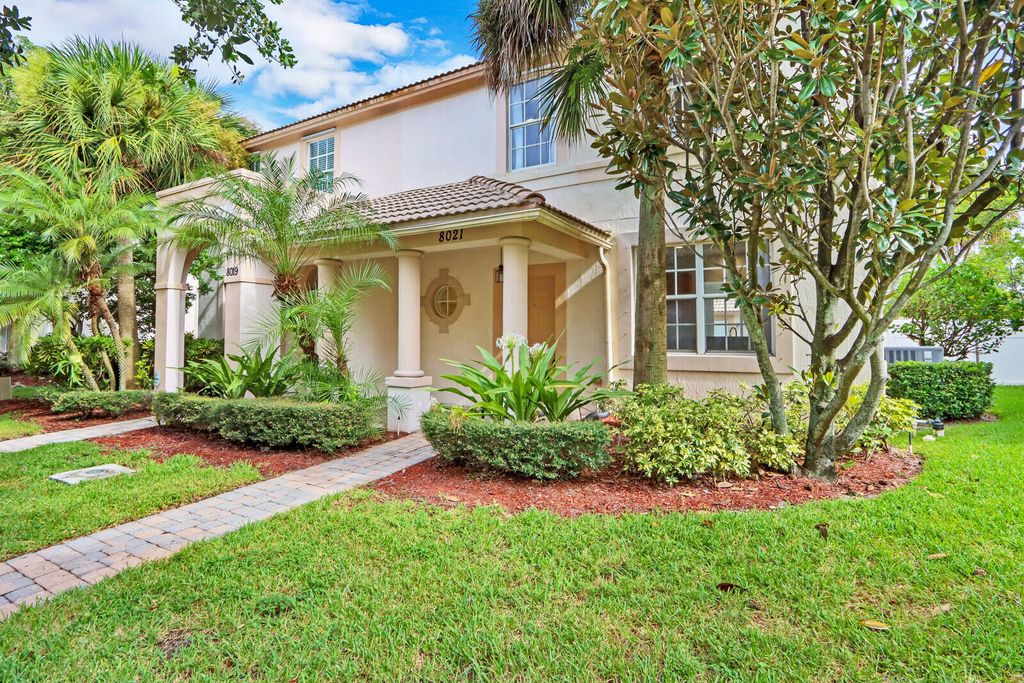 Photo of 8021 Murano Circle, Palm Beach Gardens, FL 33418 (MLS # B26018362)