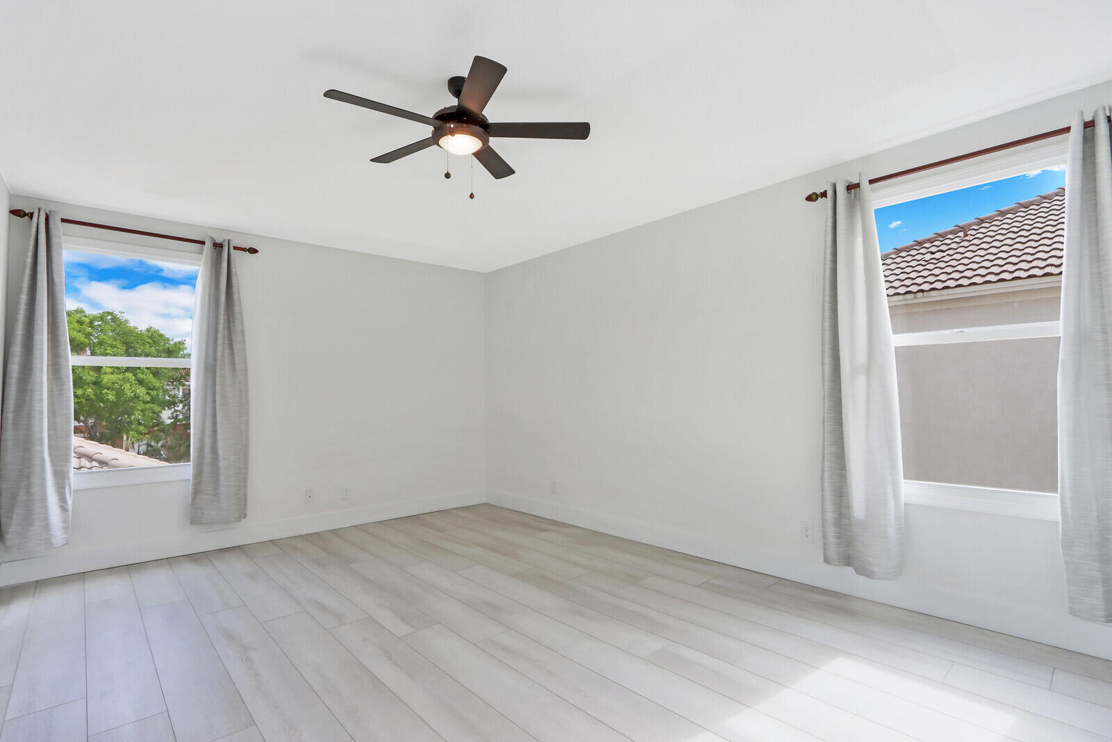 GABLES AT NORTHLAKE 1 - Residential Lease