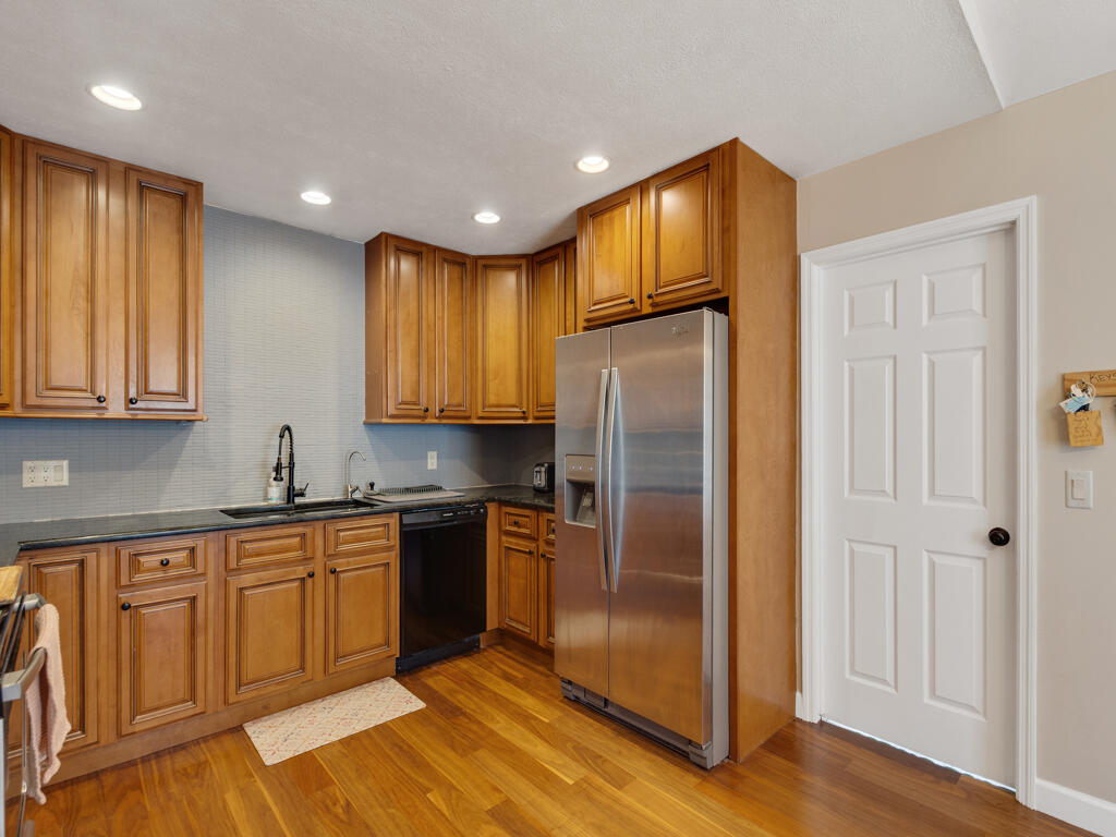 GROVENOR ESTATES UNIT 2-A - Residential