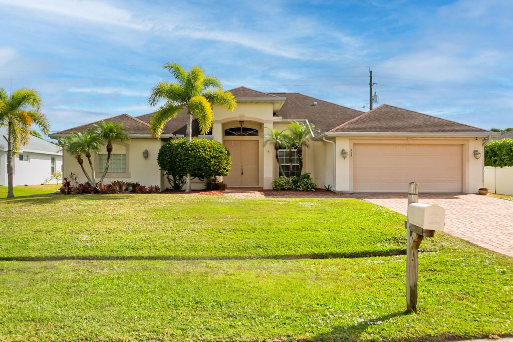 Photo of 555 SE Nome Drive, Port Saint Lucie, FL 34984 (MLS # R11144539)