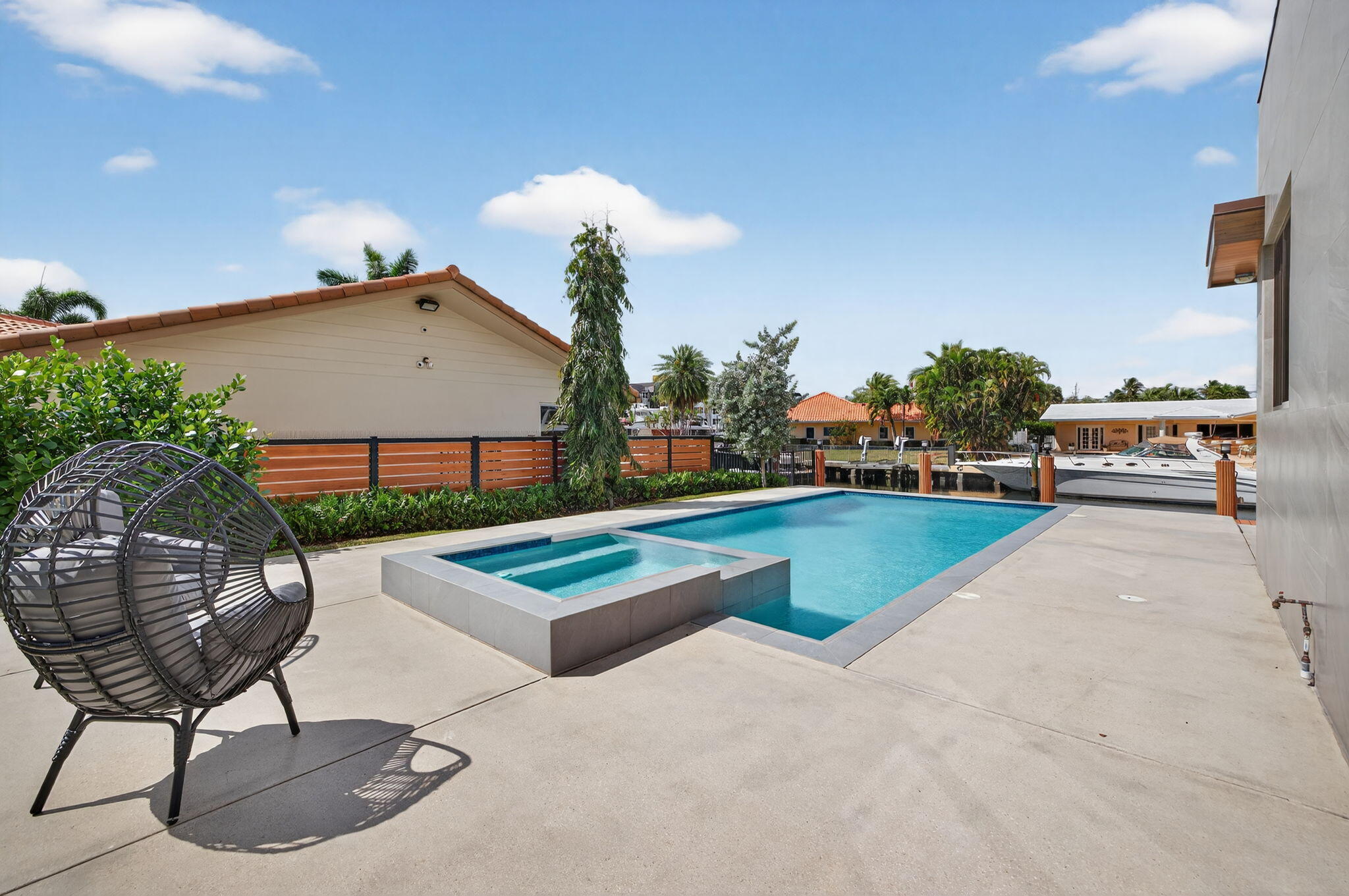 LANDINGS FIRST SEC - Residential