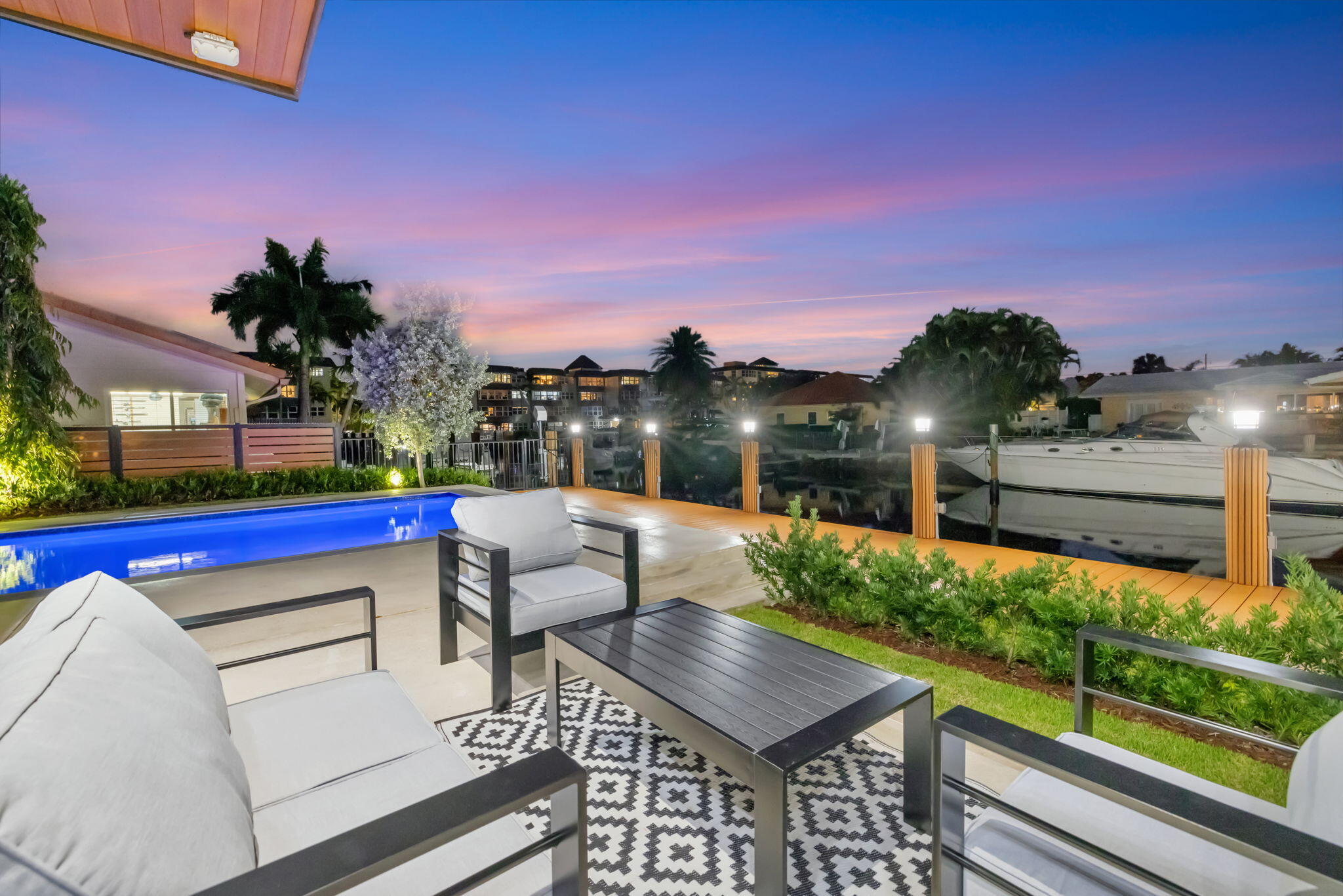 LANDINGS FIRST SEC - Residential