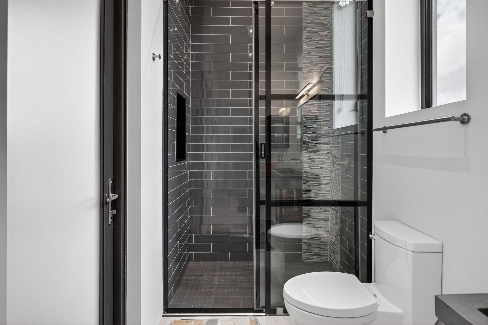 LANDINGS FIRST SEC - Residential