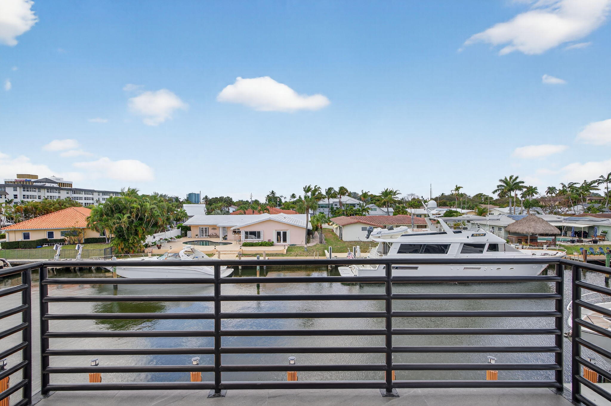 LANDINGS FIRST SEC - Residential