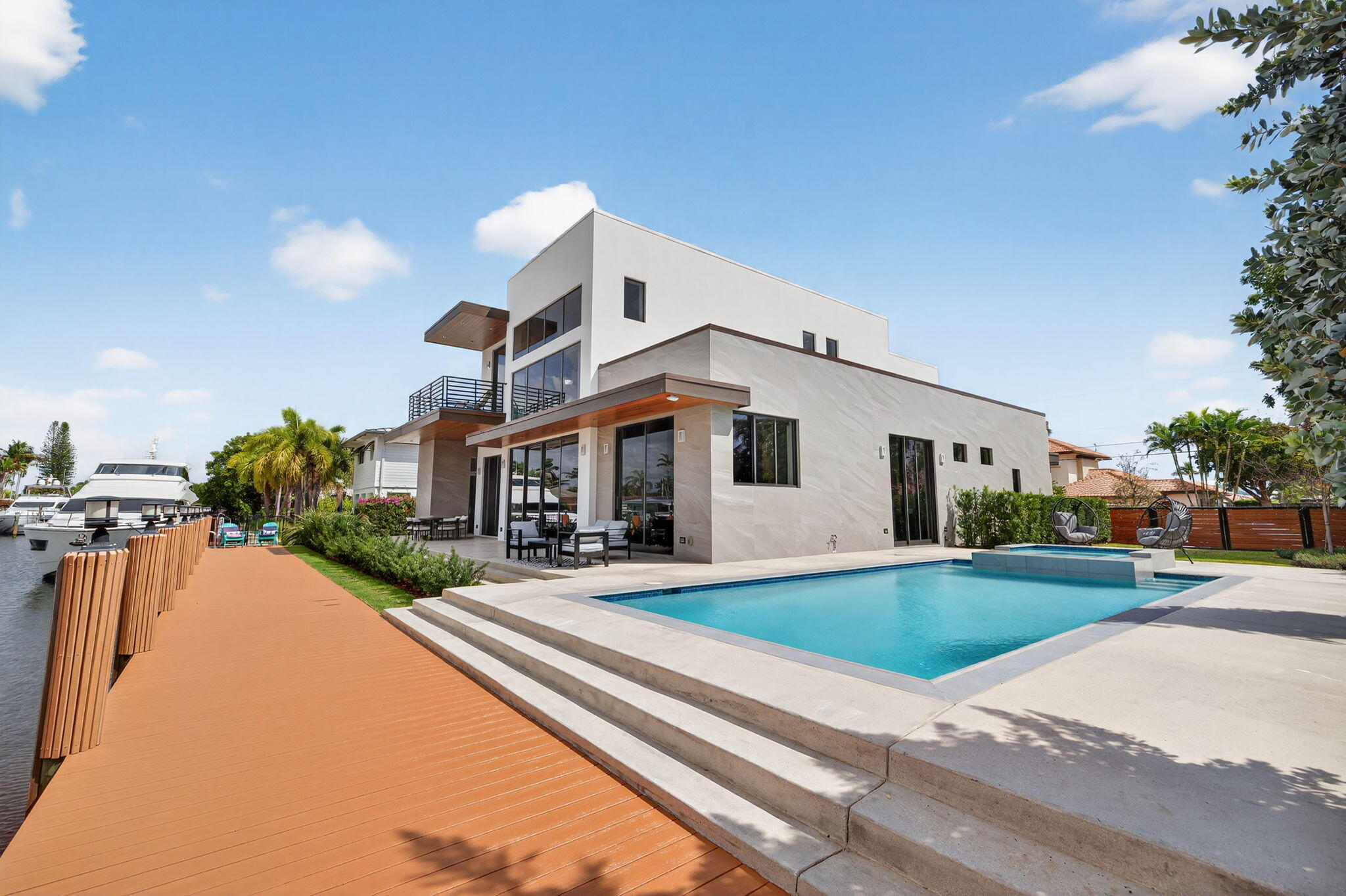 LANDINGS FIRST SEC - Residential