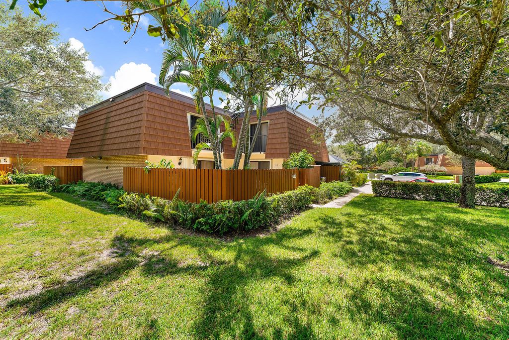 Photo of 2610 26th Court #2610, Jupiter, FL 33477 (MLS # R11063085)