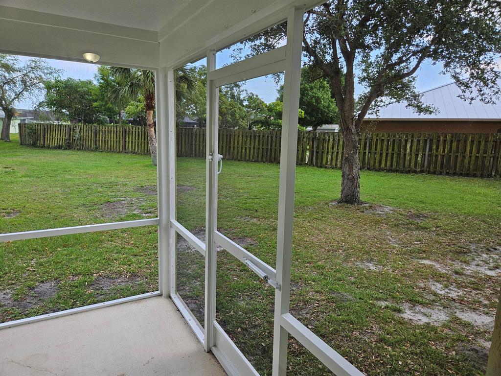 PORT ST LUCIE SECTION 44 - Residential Lease