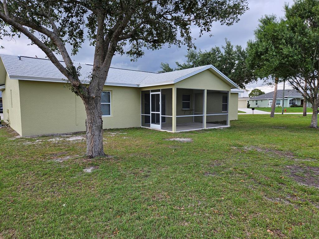 PORT ST LUCIE SECTION 44 - Residential Lease