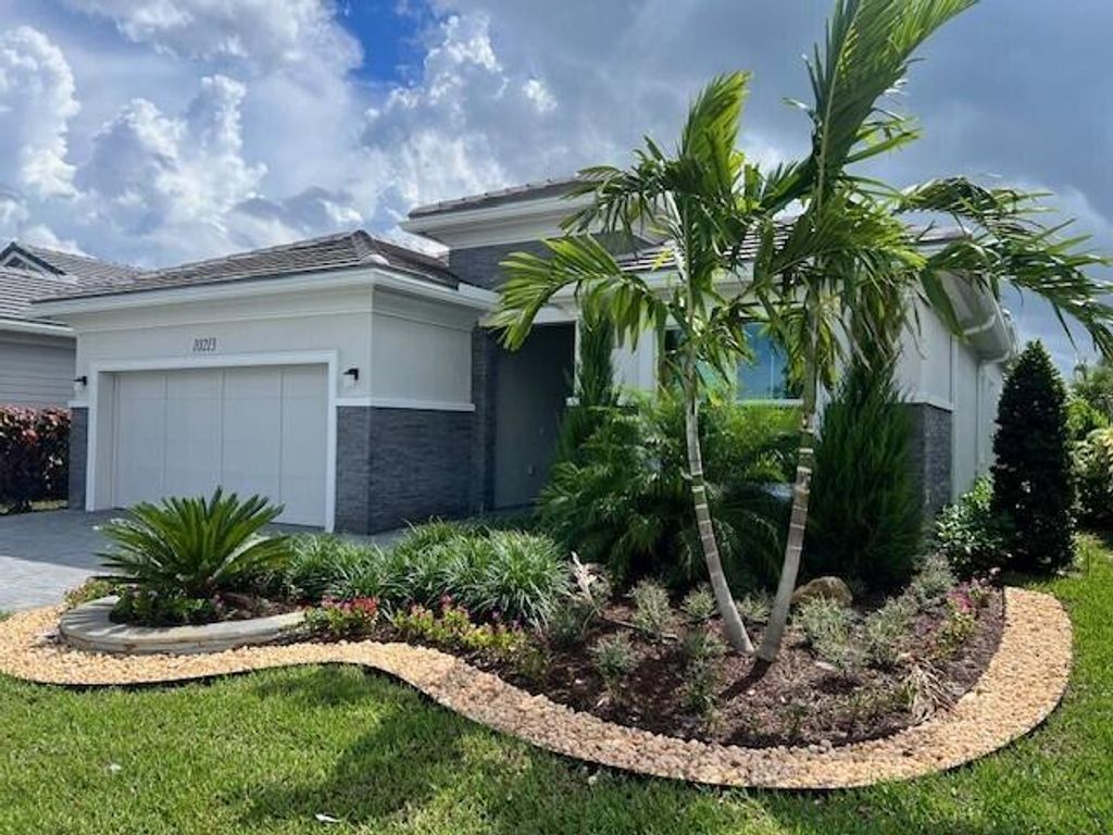 Photo of 10213 Riverstone Way, Palm Beach Gardens, FL 33412 (MLS # R11126345)