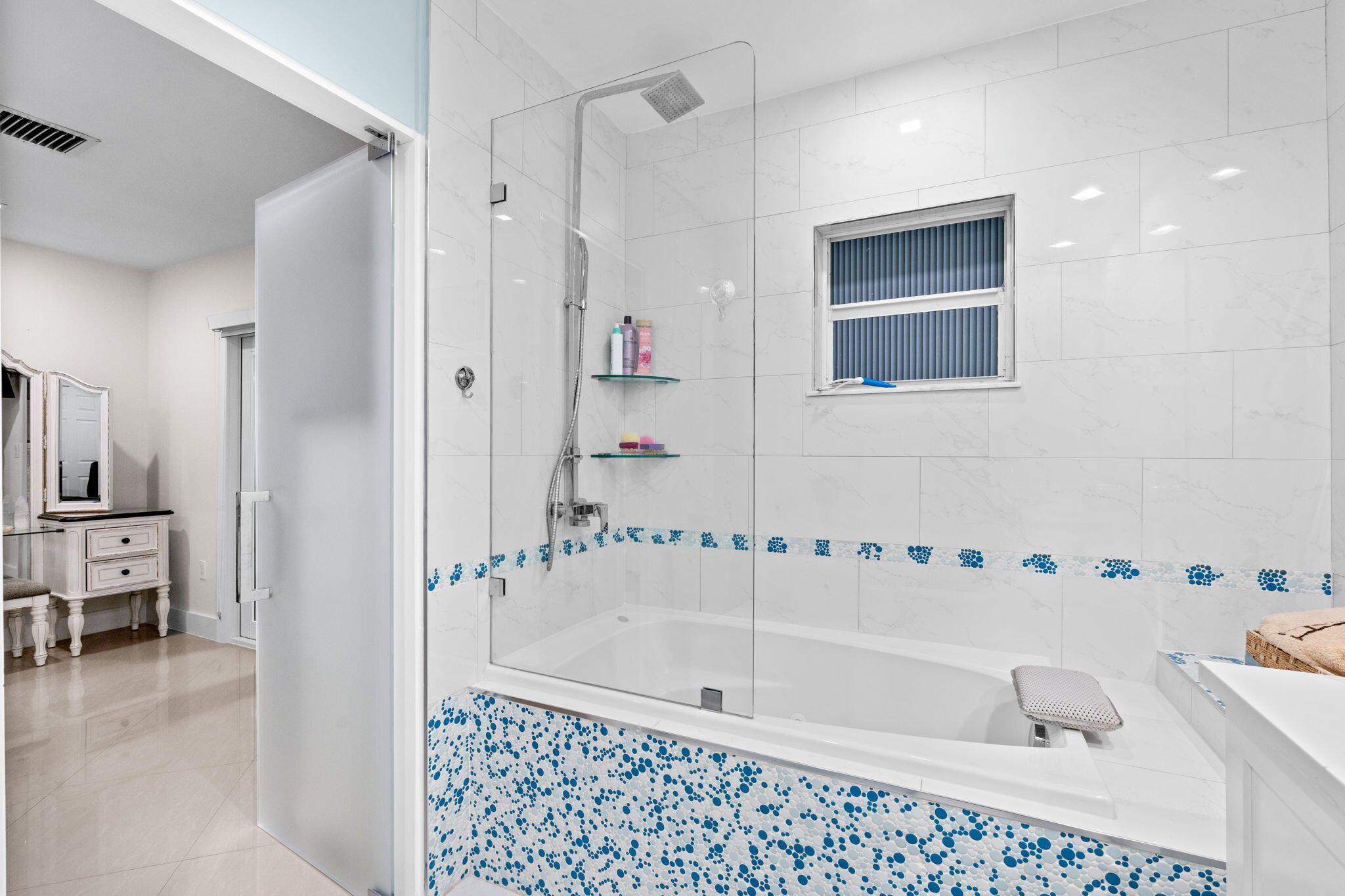 BELLEVUE - Residential