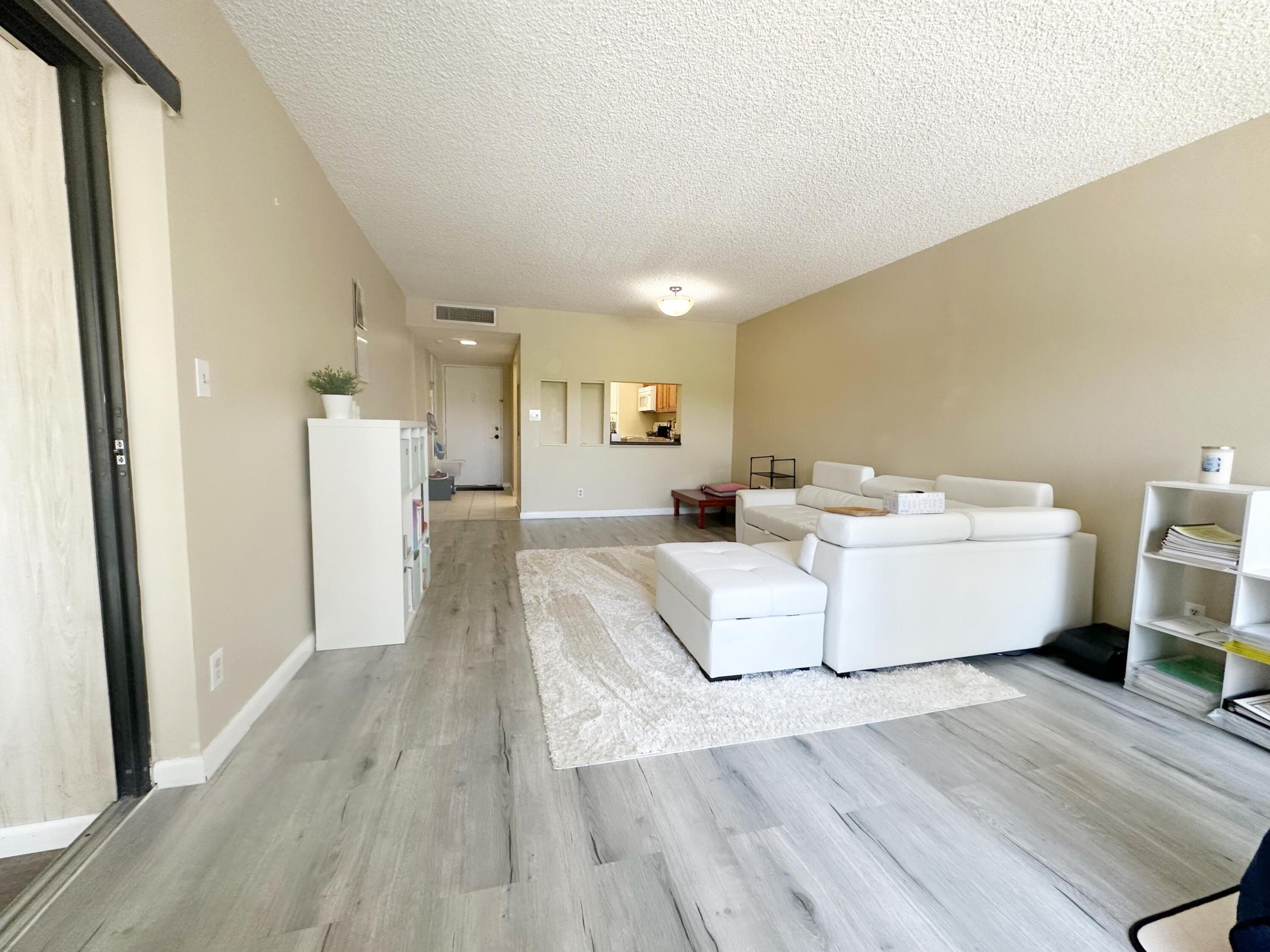 CYPRESS BEND I-B AND I-C CONDO - Residential Lease