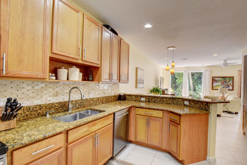 DREXEL PARK TOWNHOMES I CONDO - Residential