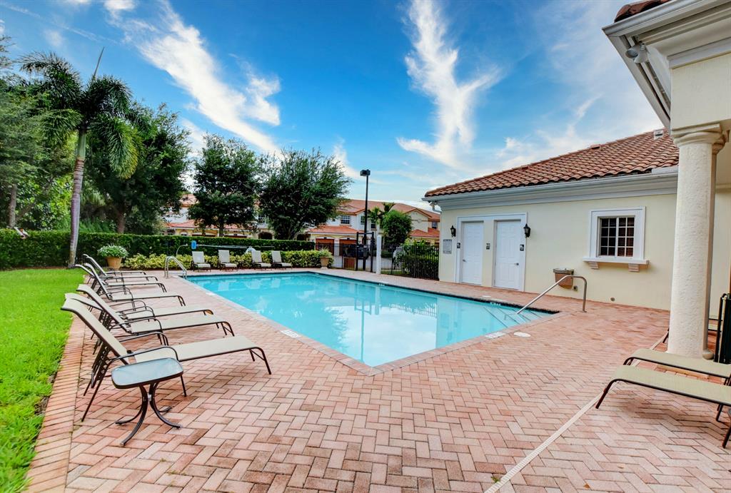 DREXEL PARK TOWNHOMES I CONDO - Residential