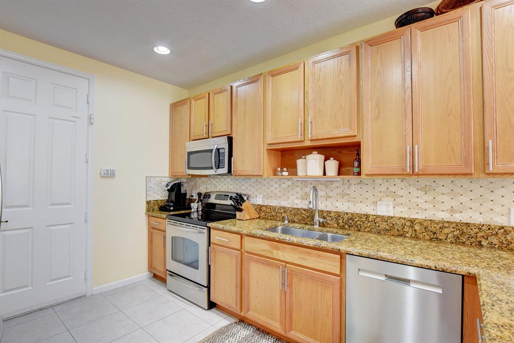 DREXEL PARK TOWNHOMES I CONDO - Residential