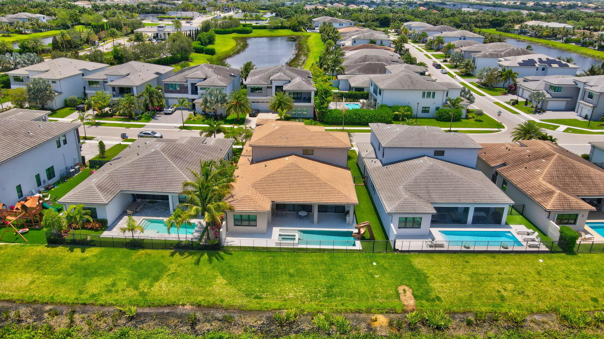 LOTUS - Residential