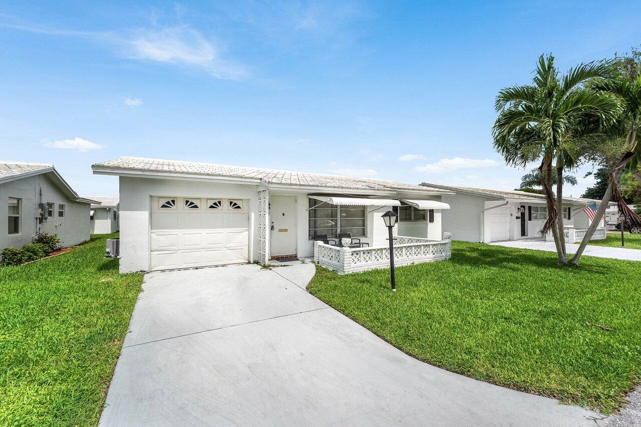 1005 Siesta Avenue