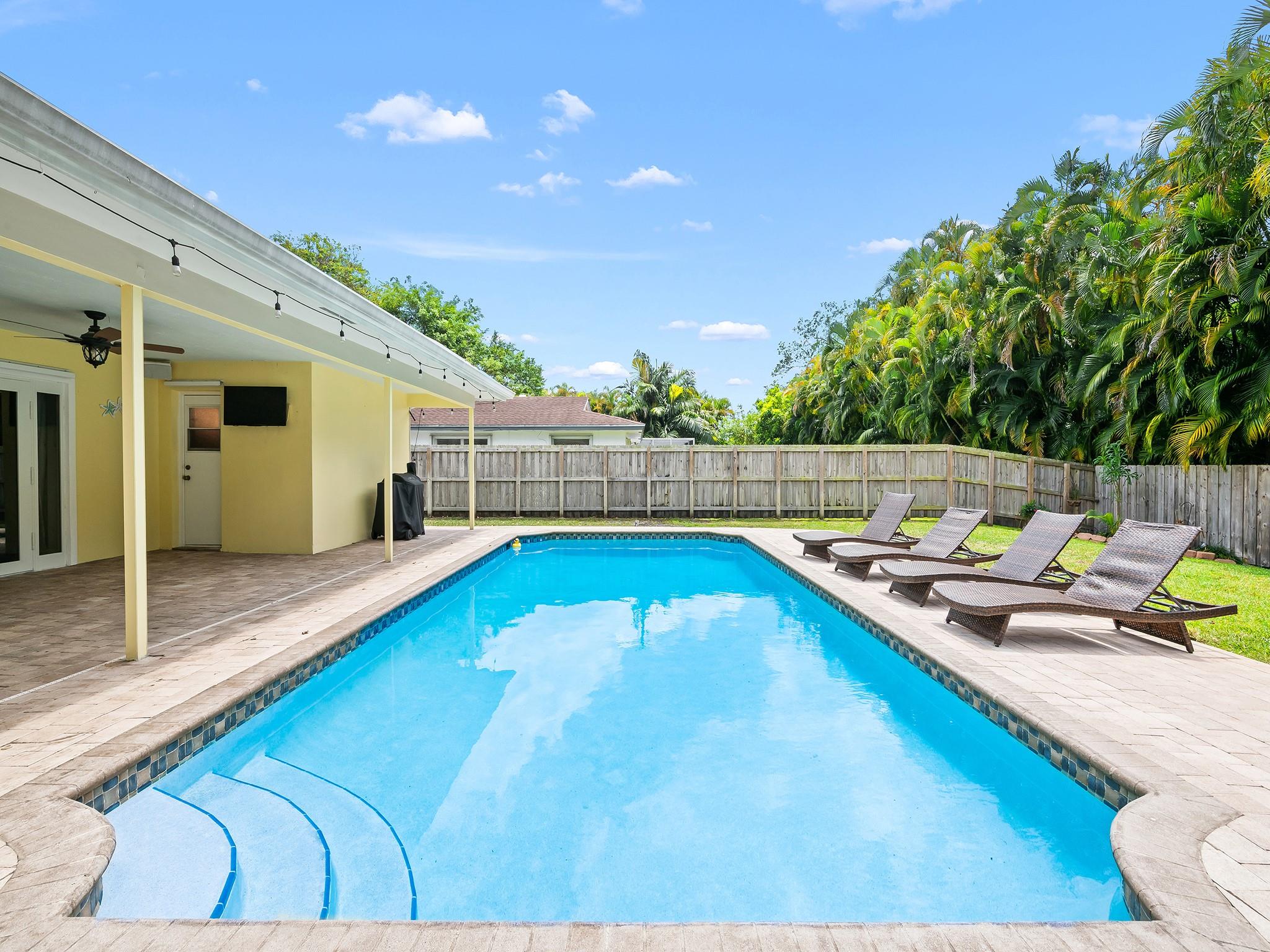 2661 SW 87th Ter