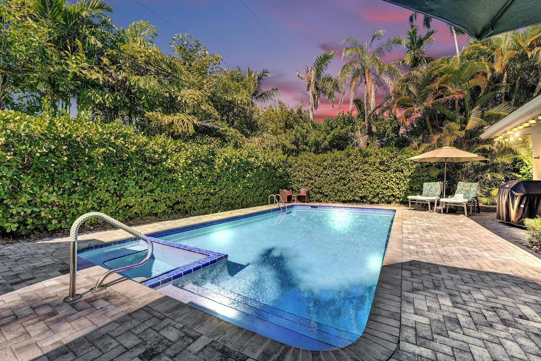 2649 NE 27th Terrace