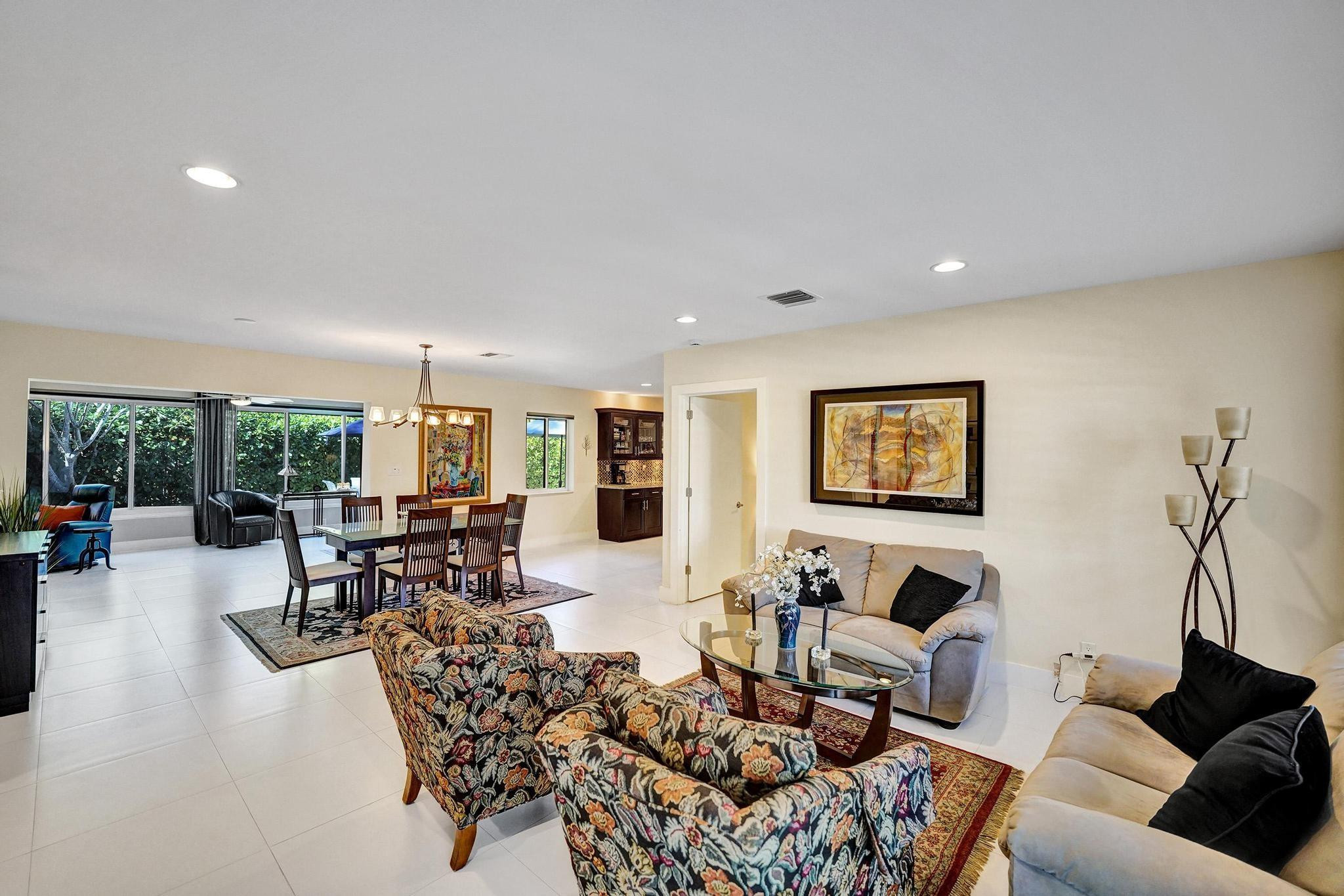 2649 NE 27th Terrace