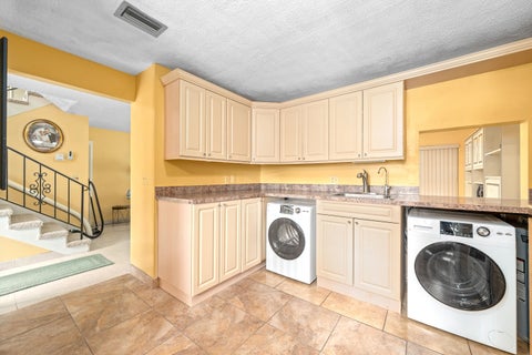 Tiny photo for 831 SALEM Lane #A, Lake Worth, FL 33467 (MLS # B26090768)