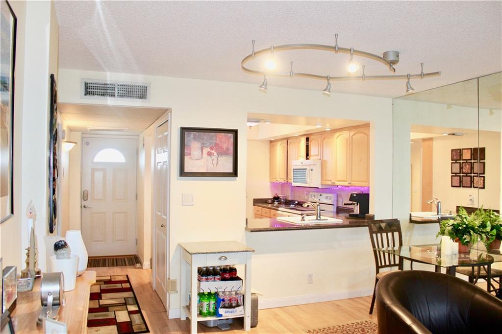 Royal Park - Residential