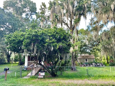 A home in New Smyrna Beach