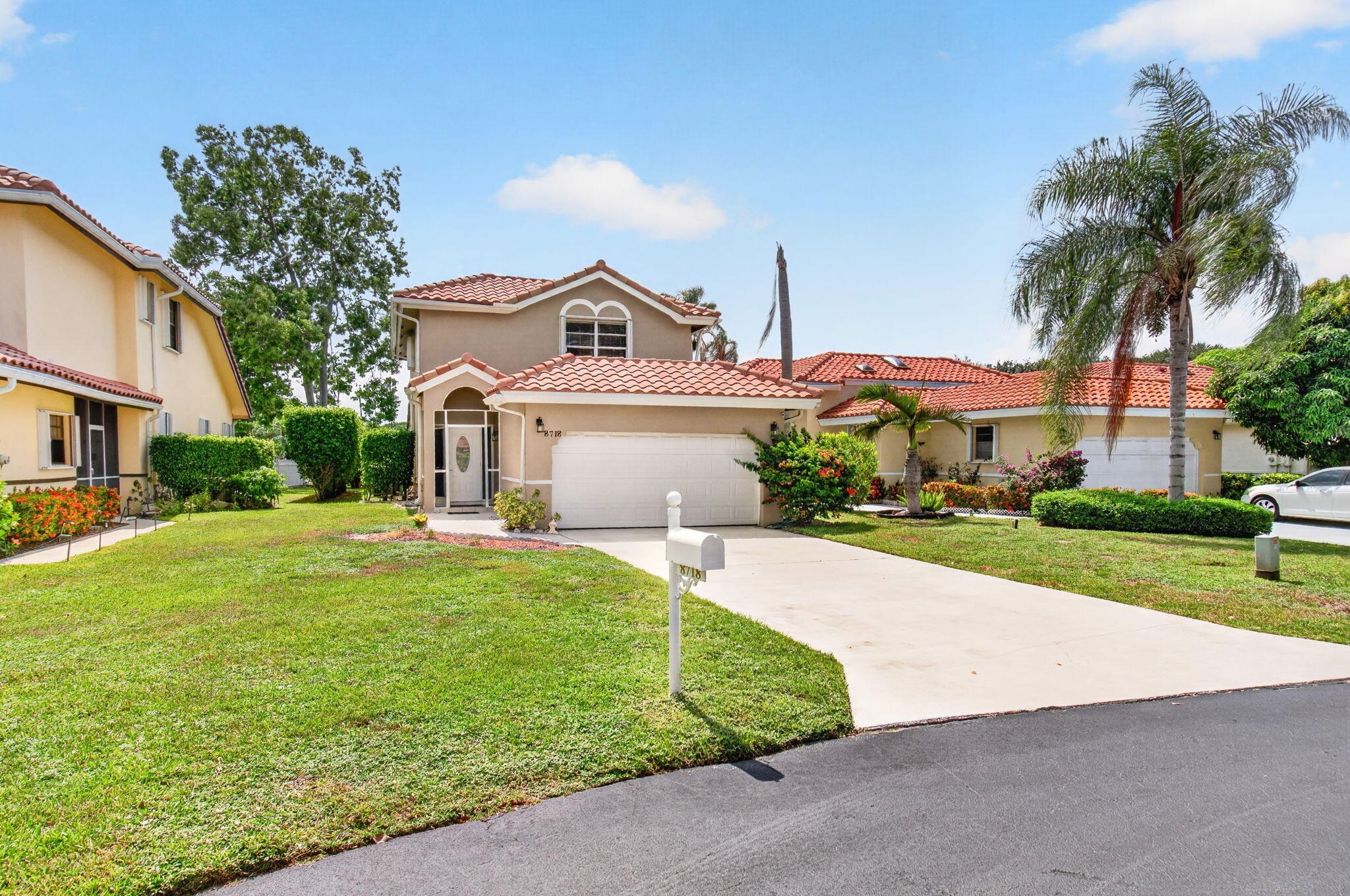 Properties | Stephanie Kaufman 8718 Via Reale