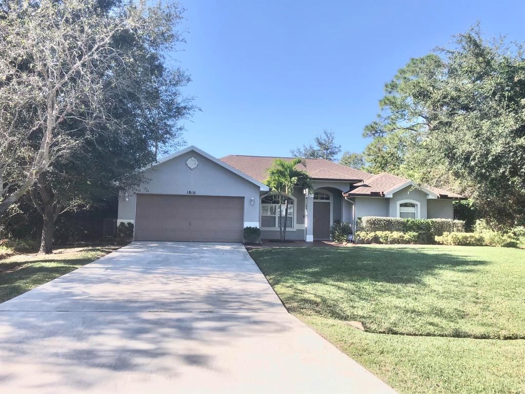 Photo of 1810 SW Davis Street SW, Port Saint Lucie, FL 34953 (MLS # R10766381)