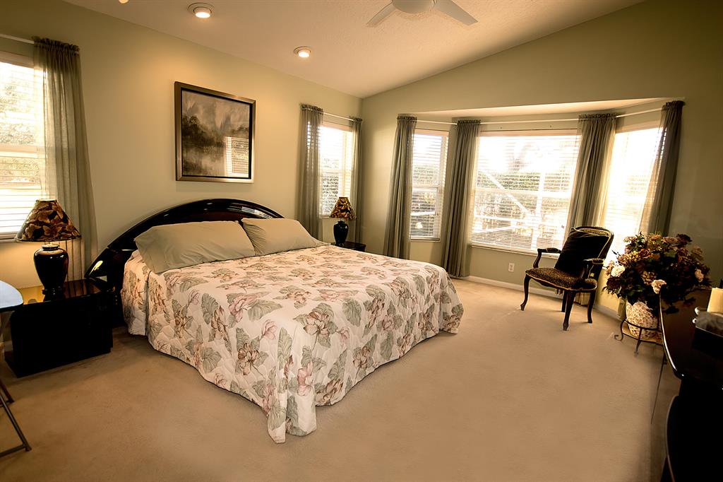 CASCADE LAKES - Residential