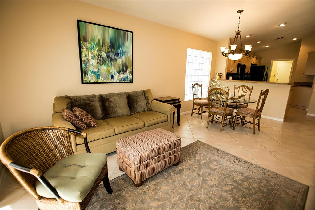 CASCADE LAKES - Residential