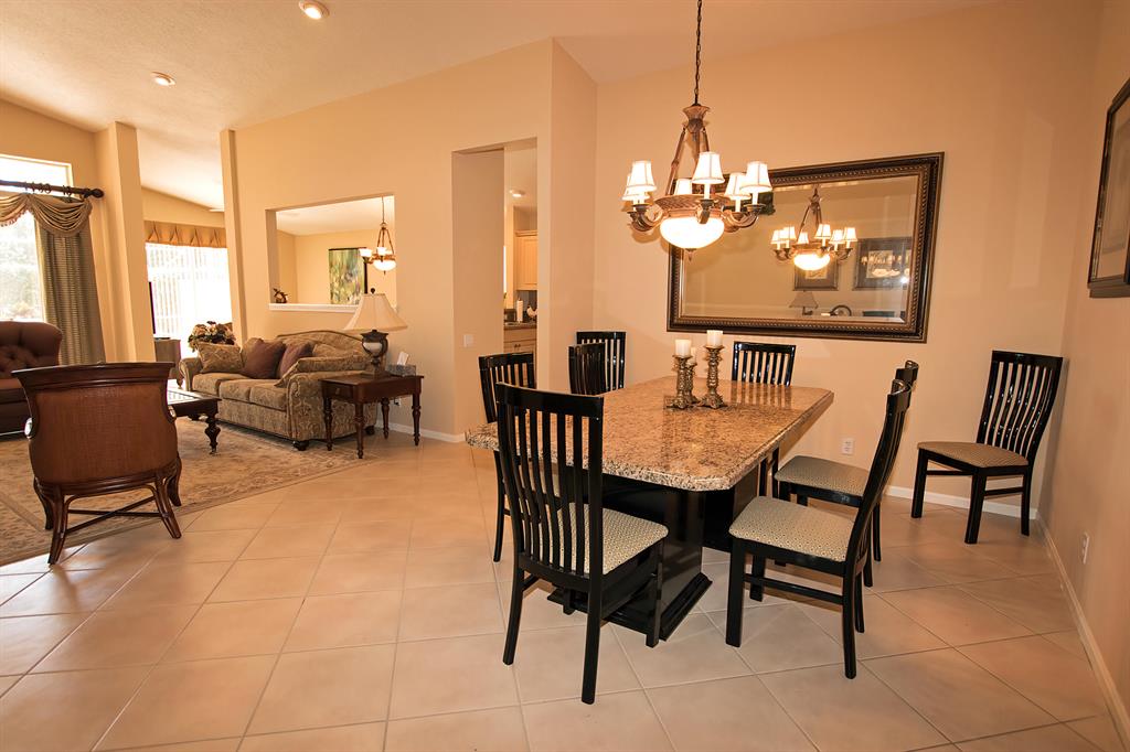 CASCADE LAKES - Residential