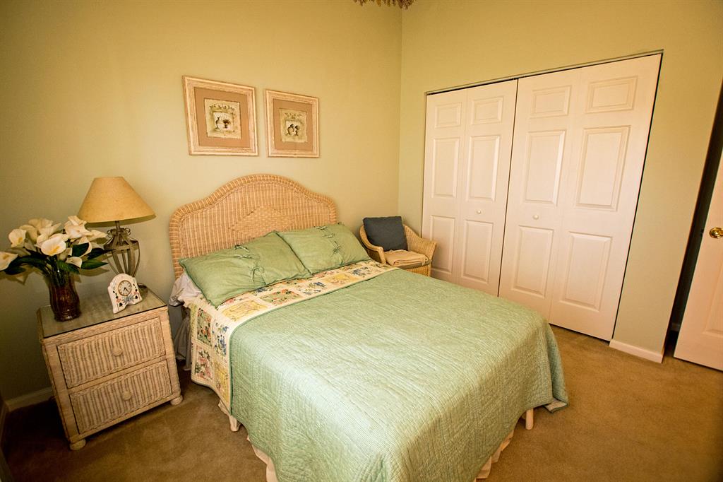 CASCADE LAKES - Residential