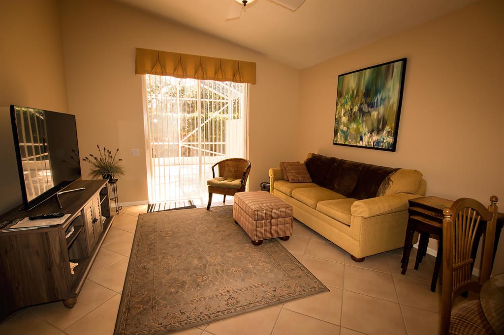 CASCADE LAKES - Residential