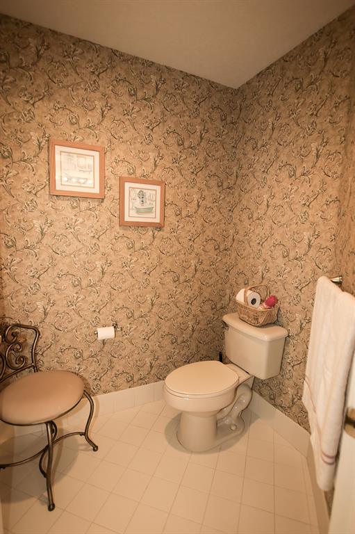 CASCADE LAKES - Residential