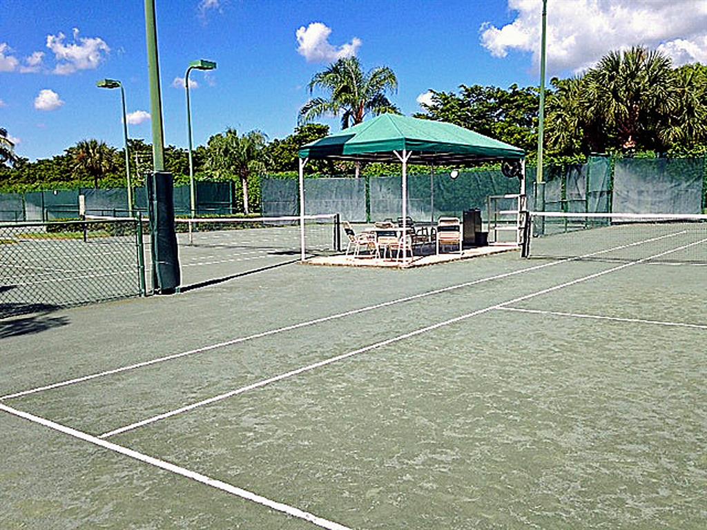 CASCADE LAKES - Residential