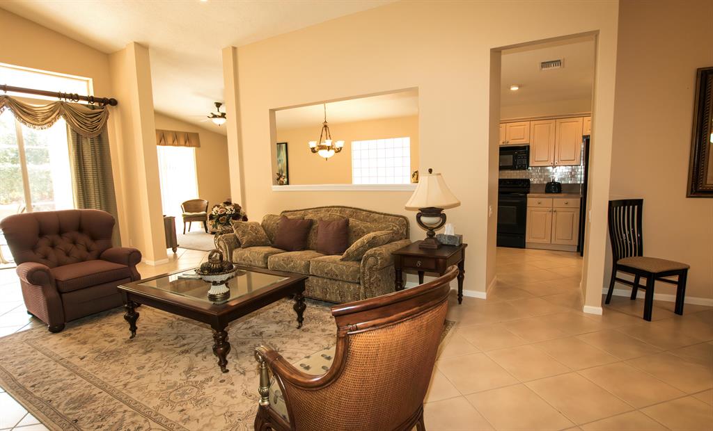 CASCADE LAKES - Residential