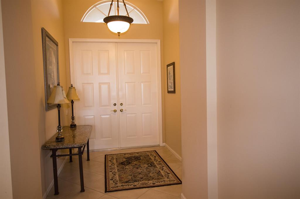 CASCADE LAKES - Residential