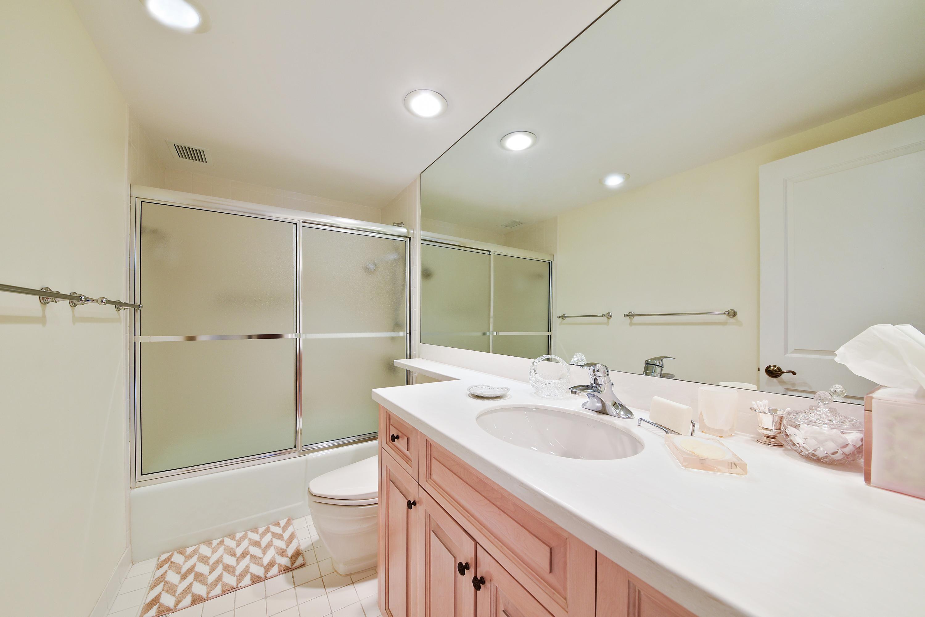 WINTHROP HOUSE CONDO - Residential