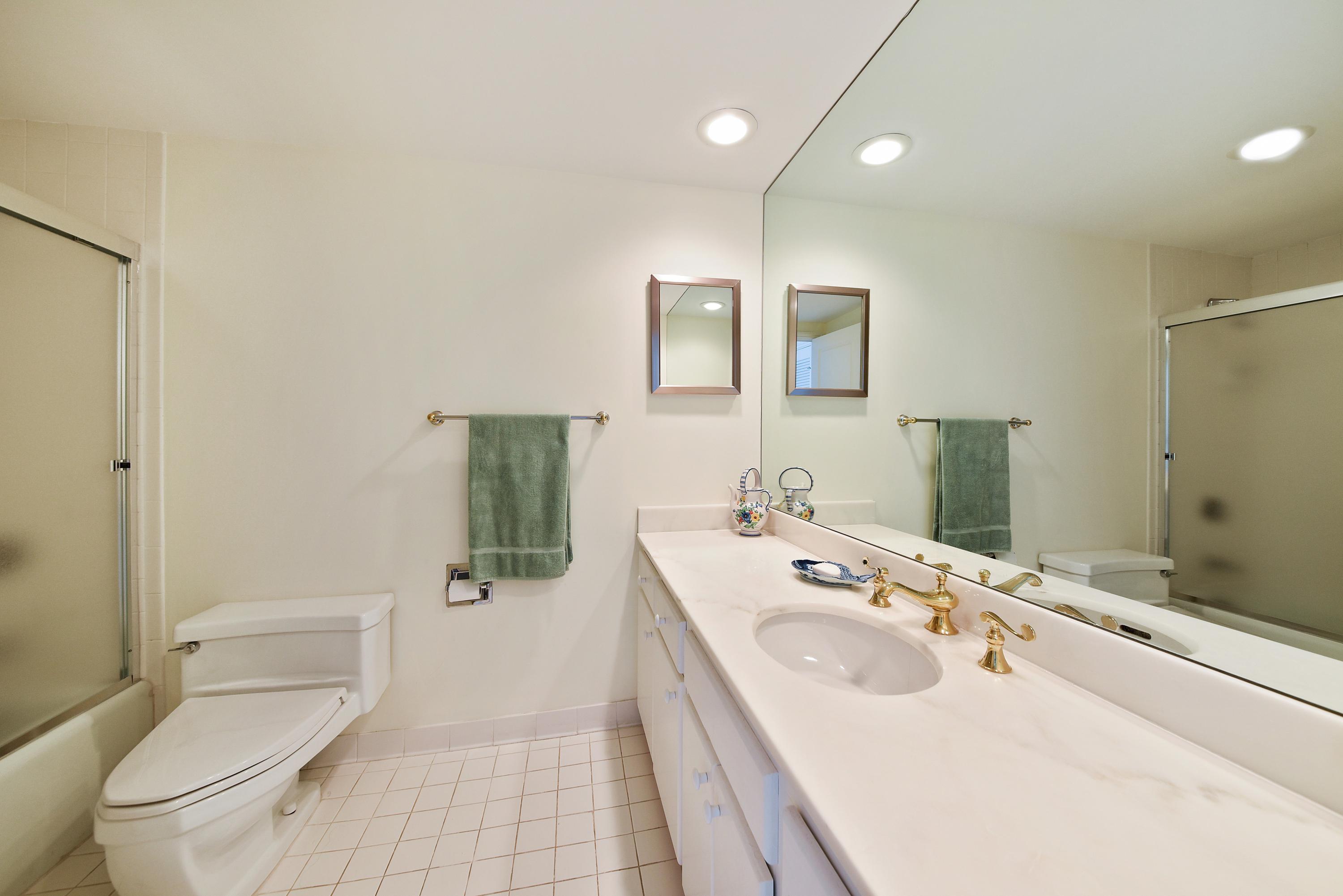 WINTHROP HOUSE CONDO - Residential