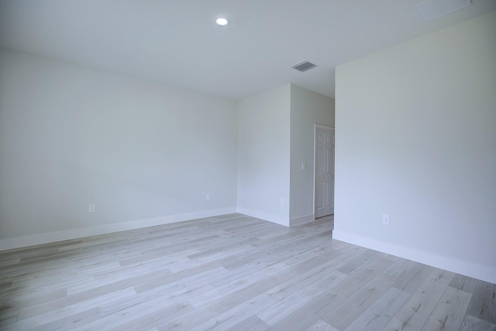 Sun N Lake - Residential