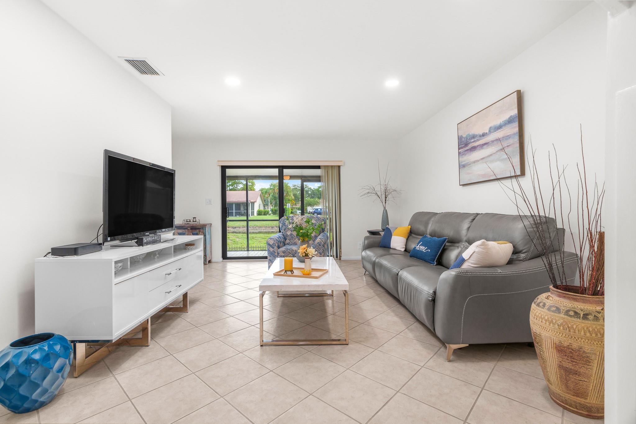 2227 NW 45th Ave 2227