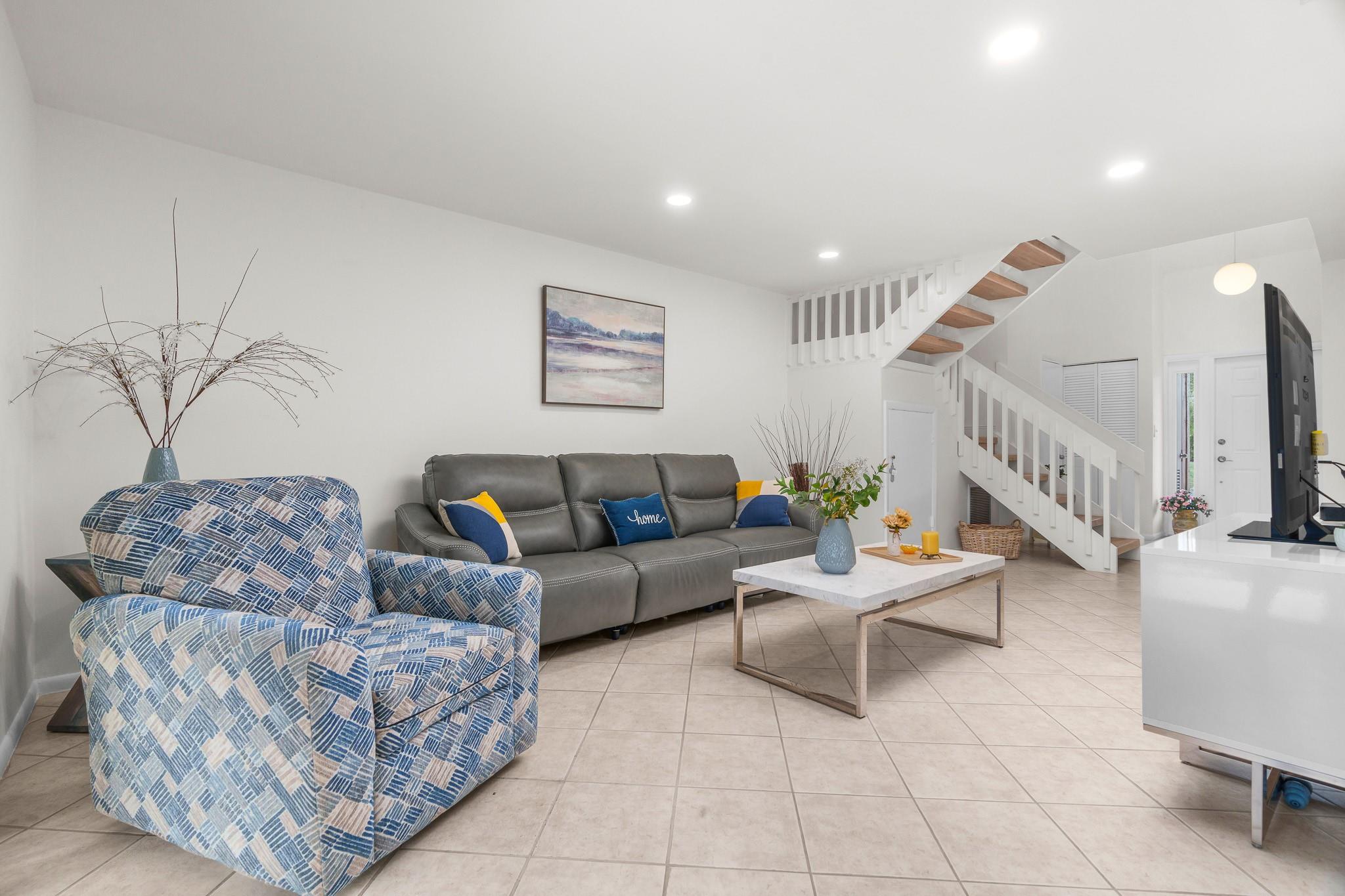 2227 NW 45th Ave 2227