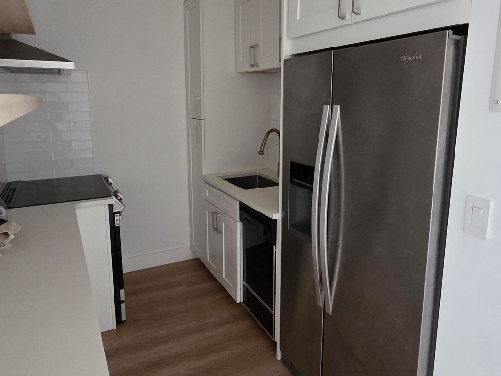 Photo of 1001 SE 16th Street #7, Fort Lauderdale, FL 33316 (MLS # B26019379)