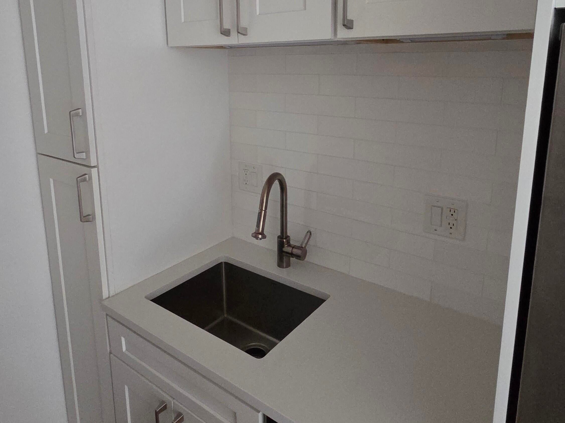 1001 SE 16th Street 7, Fort Lauderdale FL 33316