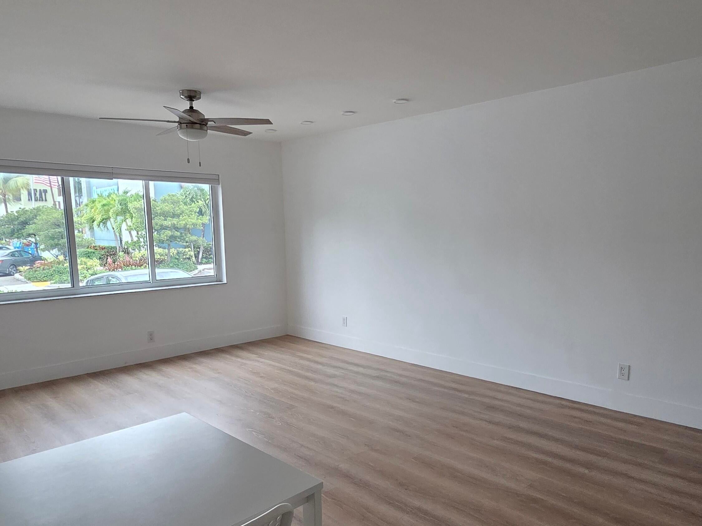 1001 SE 16th Street 7