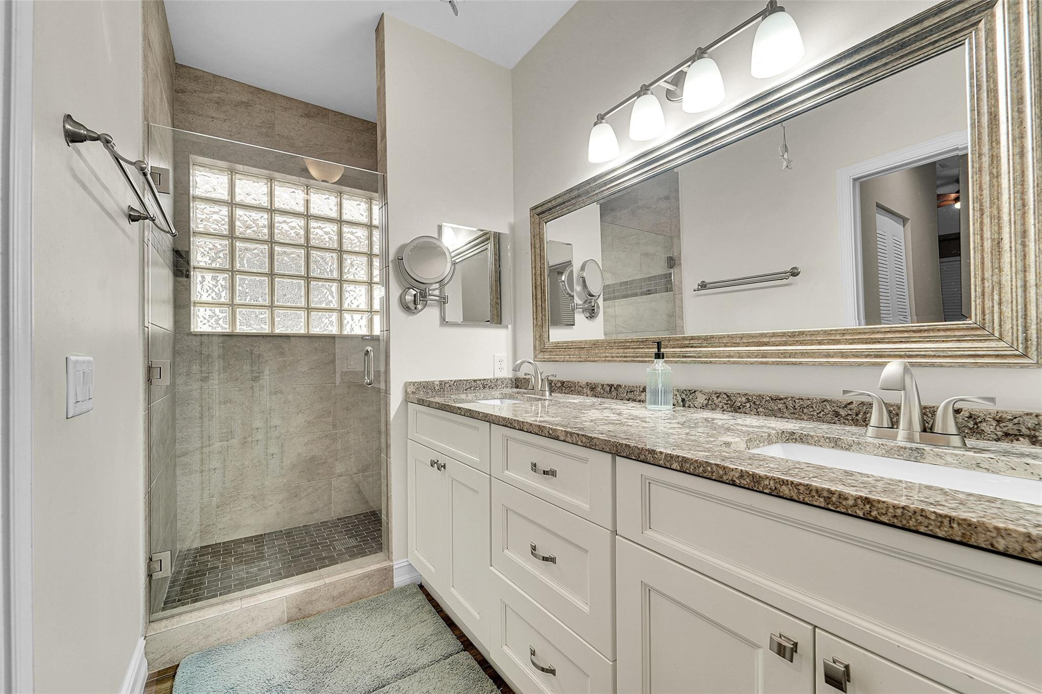 Madison Lakes - Residential