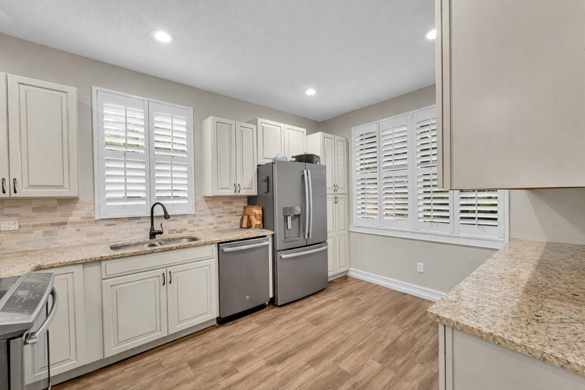 Madison Lakes - Residential