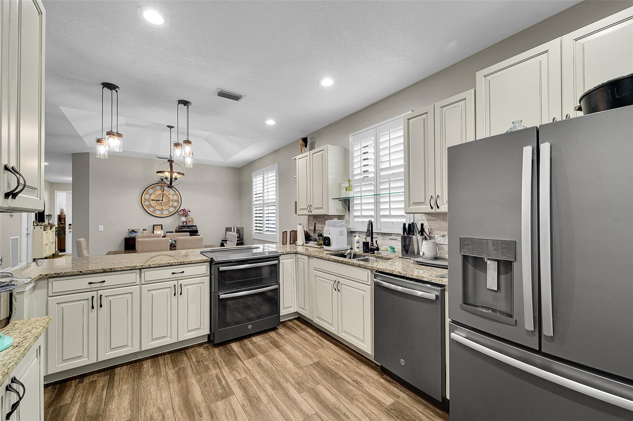 Madison Lakes - Residential