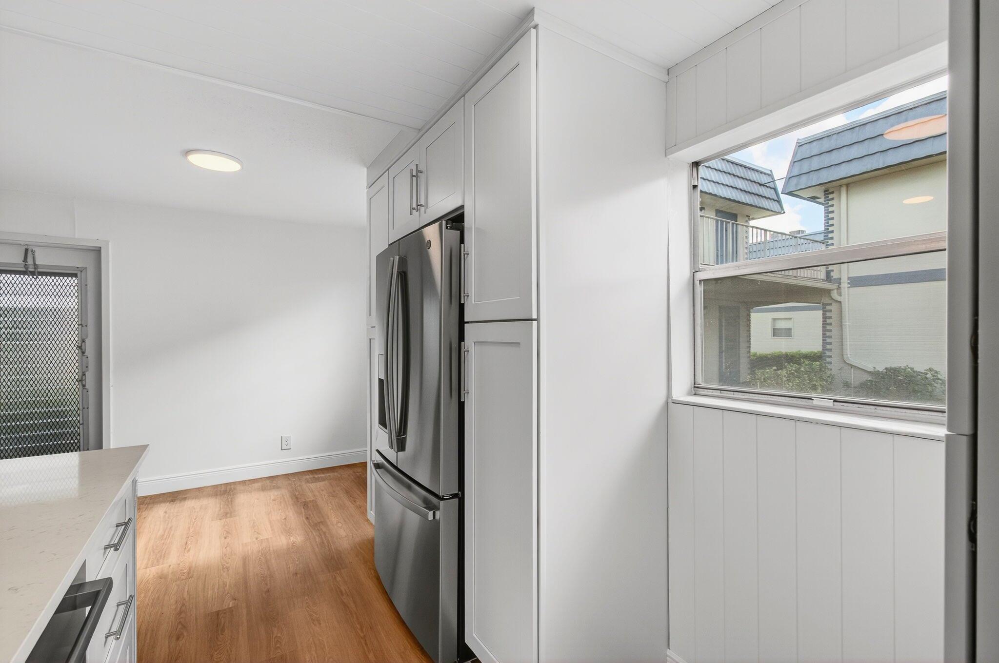 KINGS POINT - Residential